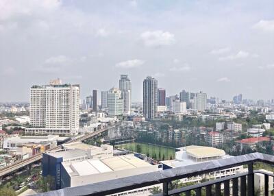 2 bed Condo in Rhythm Sukhumvit 42 Phra Khanong Sub District C014443