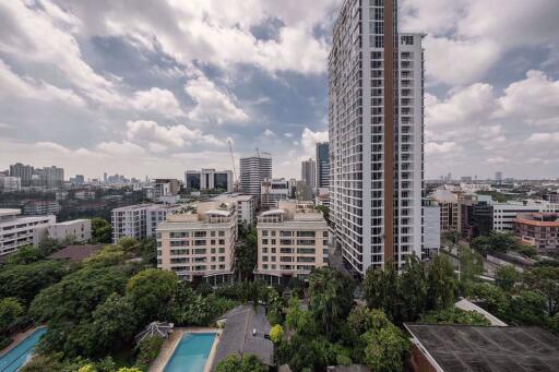 2 bed Condo in Rhythm Sukhumvit 42 Phra Khanong Sub District C014407