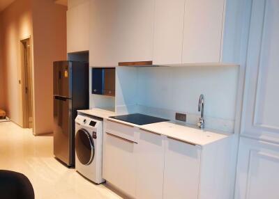 2 bed Condo in Ashton Silom Suriyawong Sub District C014399