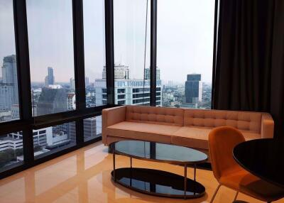 2 bed Condo in Ashton Silom Suriyawong Sub District C014399