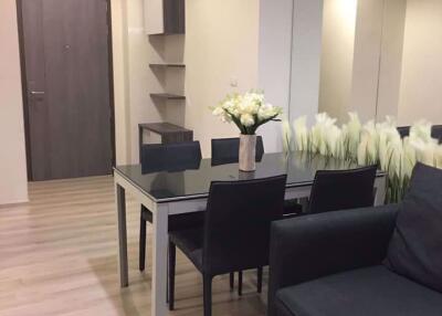 2 bed Condo in Centric Ratchada - Huai Khwang Samsennok Sub District C014392