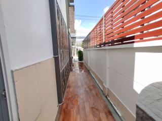 3 bed House in Plus City Park Srinakarin - Suanluang Prawet District H014386