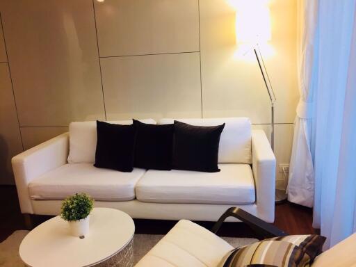 2 bed Condo in Ashton Morph 38 Phra Khanong Sub District C014375