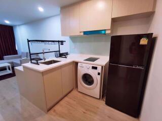 1 bed Condo in Serio Sukhumvit 50 Phra Khanong Sub District C014344