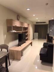 2 bed Condo in The Waterford Diamond Khlongtan Sub District C014315