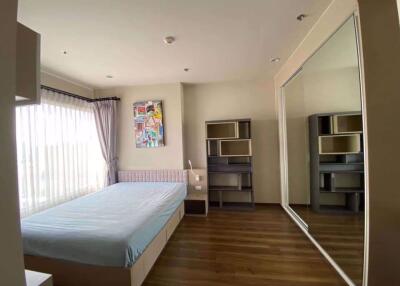 1 bed Condo in Onyx Phaholyothin Samsennai Sub District C014312