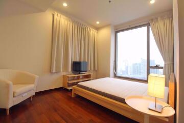 3 bed Condo in Ashton Morph 38 Phra Khanong Sub District C014309