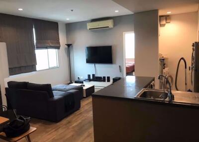 1 bed Condo in Villa Sathorn Khlong Ton Sai Sub District C014308