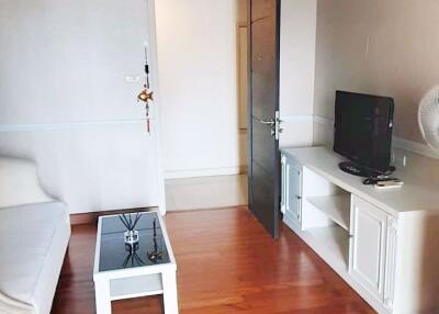 1 bed Condo in Ivy Sathorn 10 Silom Sub District C014293