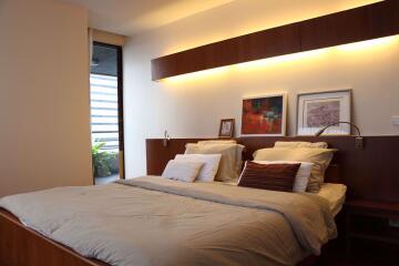 2 bed Condo in Lake Avenue Khlongtan Sub District C014291