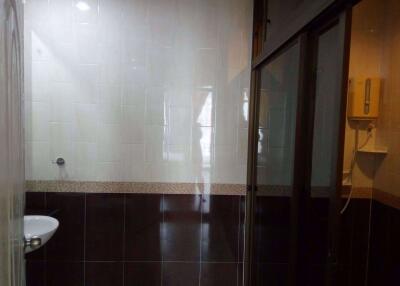 3 bed House Wang Thonglang Sub District H014280