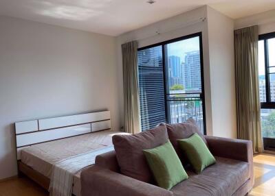 Studio bed Condo in Noble Reflex Samsennai Sub District C014271