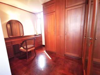 3 bed Condo in Jamy Twin Mansion Khlong Toei Nuea Sub District C014269