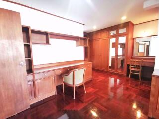 2 bed Condo in Jamy Twin Mansion Khlong Toei Nuea Sub District C014255