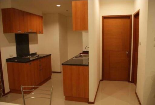 1 bed Condo in Villa Sathorn Khlong Ton Sai Sub District C014243