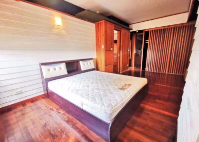 2 bed Condo in Baan Onnuch Sukhumvit 77 Suanluang District C014241