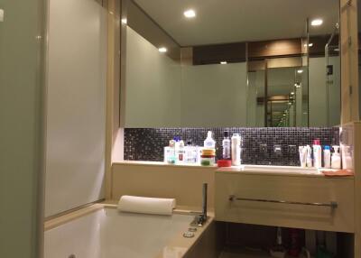 2 bed Condo in The Address Asoke Makkasan Sub District C014223