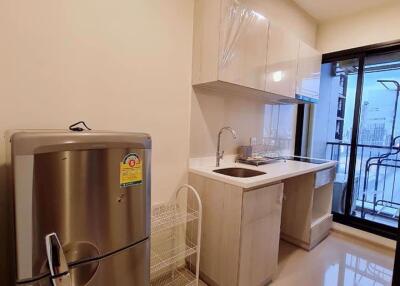 1 bed Condo in Life Asoke Bangkapi Sub District C014221