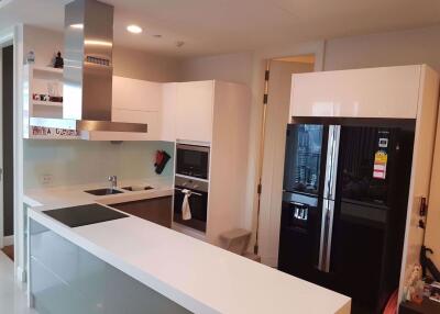 3 bed Condo in Q Langsuan Lumphini Sub District C014214