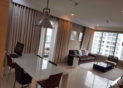 3 bed Condo in Q Langsuan Lumphini Sub District C014214