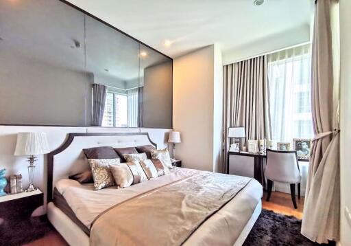 2 bed Condo in Q Langsuan Lumphini Sub District C014196