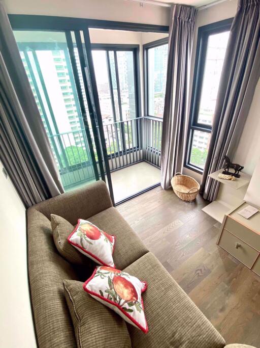 2 bed Condo in Ideo Q Siam - Ratchathewi Thanonphayathai Sub District C014159