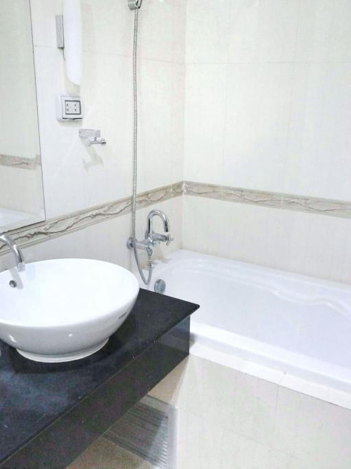 Studio bed Condo in The Address Siam Thanonphayathai Sub District C014155