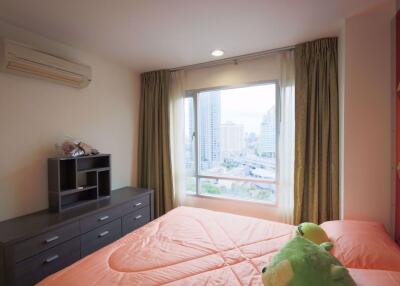 1 bed Condo in Sukhumvit Plus Phra Khanong Sub District C014140