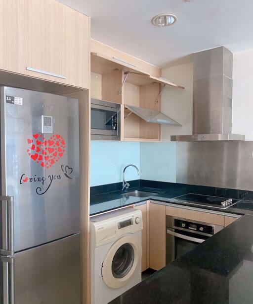 2 bed Condo in Sathorn Gardens Thungmahamek Sub District C014133