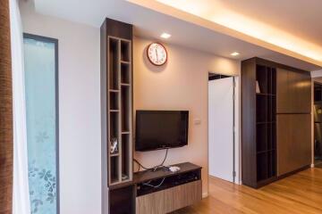 1 bed Condo in Focus Ploenchit Khlong Tan Nuea Sub District C014120