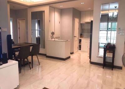 2 bed Condo in Villa Chaya Phlapphla Sub District C014098