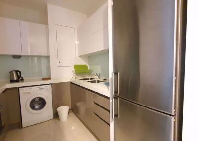 2 bed Condo in Q Langsuan Lumphini Sub District C014095