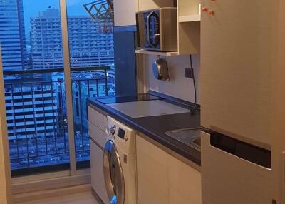 1 bed Condo in Life Ratchadapisek Huai Khwang Sub District C014085