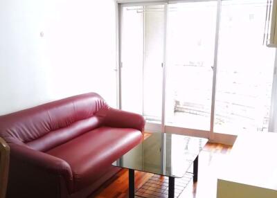 2 bed Condo in S.V. City Rama 3 Bangphongphang Sub District C014067