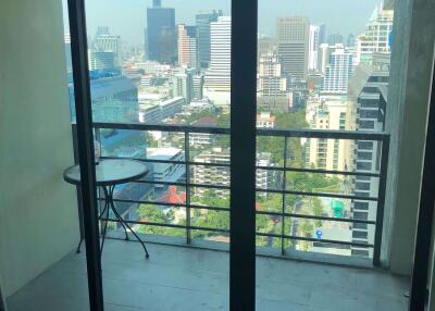 2 bed Condo in Sathorn Gardens Thungmahamek Sub District C014041