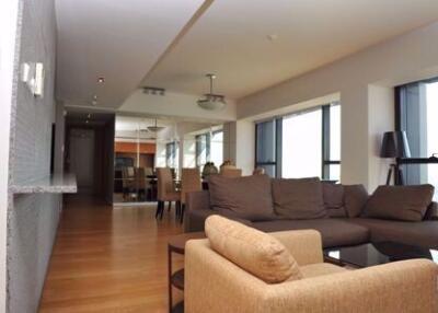 3 bed Condo in The Met Thungmahamek Sub District C014031