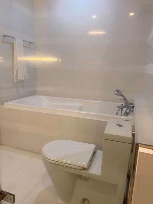 2 bed Condo in Keyne by Sansiri Khlongtan Sub District C014029