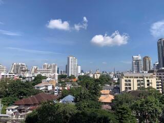 2 bed Condo in Royce Private Residences Khlong Toei Nuea Sub District C014018