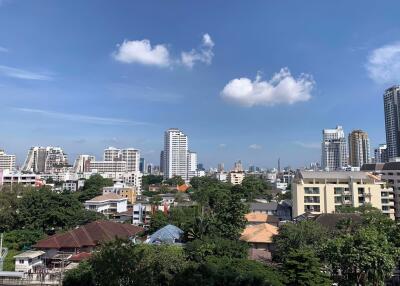 2 bed Condo in Royce Private Residences Khlong Toei Nuea Sub District C014018