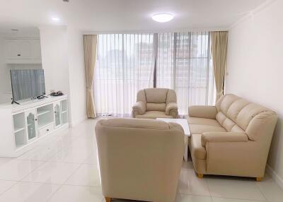 2 bed Condo in Supalai Place Condominium Khlong Tan Nuea Sub District C014008