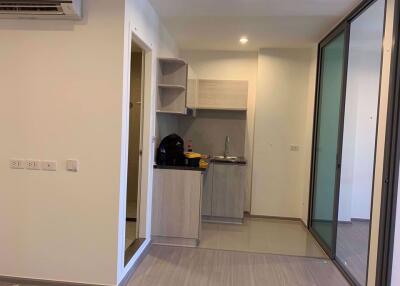 1 bed Condo in Aspire Sathorn - Ratchaphruek Bangwa Sub District C014006