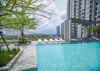 1 bed Condo in Aspire Sathorn - Ratchaphruek Bangwa Sub District C014006