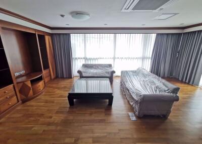 3 bed Condo in Sawang Apartment Thungmahamek Sub District C013961