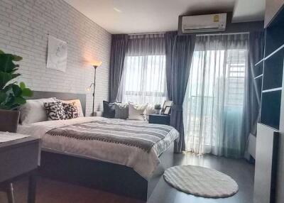 Studio bed Condo in Ideo Phaholyothin Chatujak Samsennai Sub District C013957