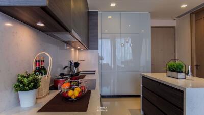 2 bed Condo in The ESSE Asoke Khlong Toei Nuea Sub District C013951