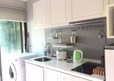 1 bed Condo in Condolette Dwell Sukhumvit 26 Khlongtan Sub District C013926