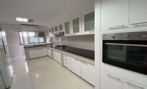 3 bed Condo in Prem Mansion Khlongtoei Sub District C013925