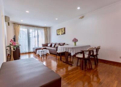 2 bed Condo in Baan Siri Sukhumvit 13 Khlong Toei Nuea Sub District C013907