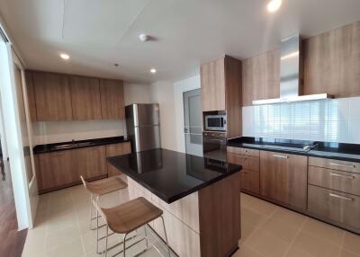 3 bed Condo in 31 Residence Khlong Tan Nuea Sub District C013867