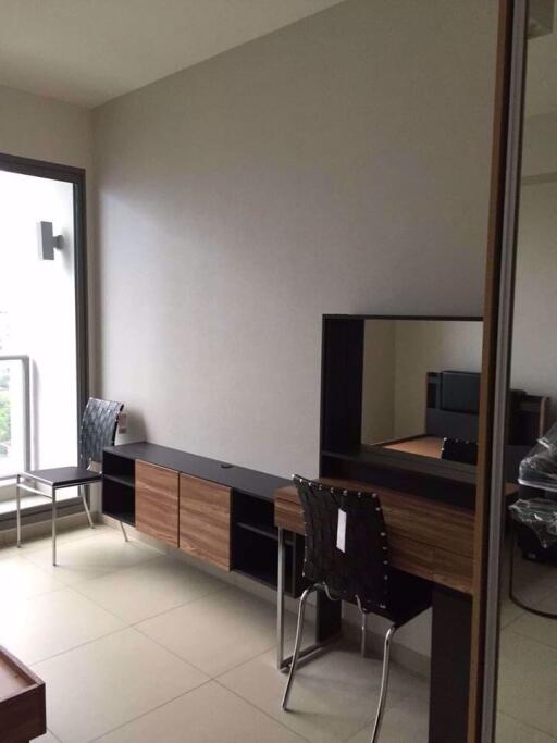 Studio bed Condo in The Lofts Ekkamai Phrakhanongnuea Sub District C013832